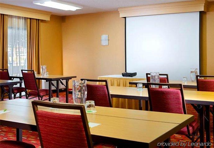 Courtyard By Marriott Dallas Plano Parkway At Preston Road Business photo