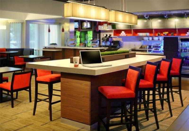 Courtyard By Marriott Dallas Plano Parkway At Preston Road Restaurant photo